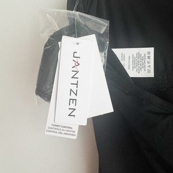Jantzen Black Ruched Classic One Piece Swimsuit 16 - Picture 4 of 6
